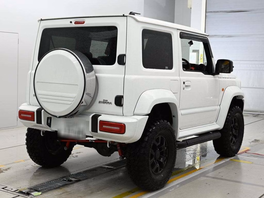 SUZUKI JIMNY SIERRA