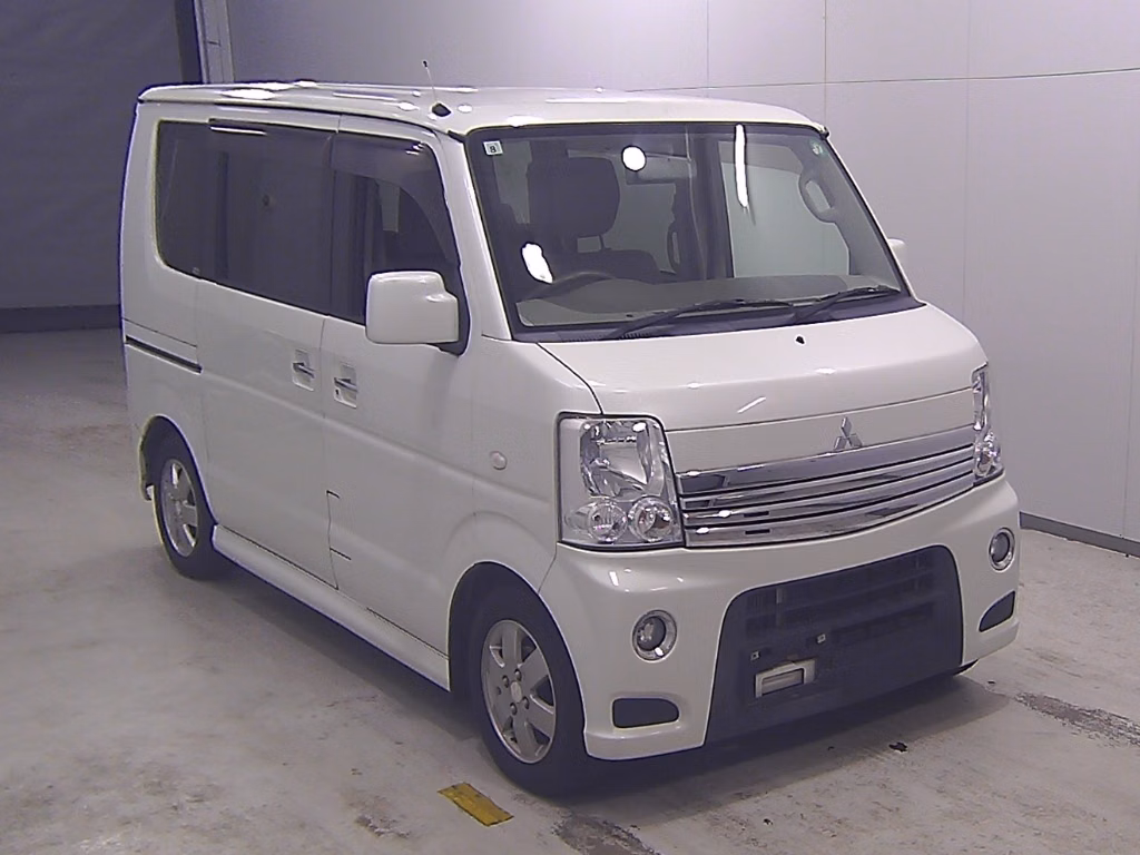 MITSUBISHI TOWN BOX