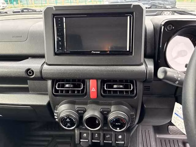 SUZUKI JIMNY SIERRA