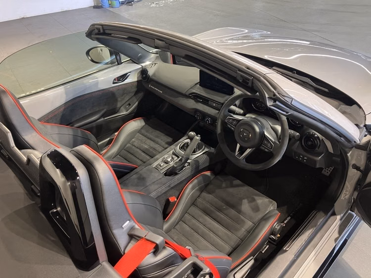 MAZDA ROADSTER