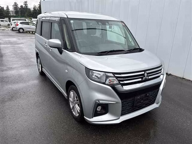 MITSUBISHI DELICA D:2