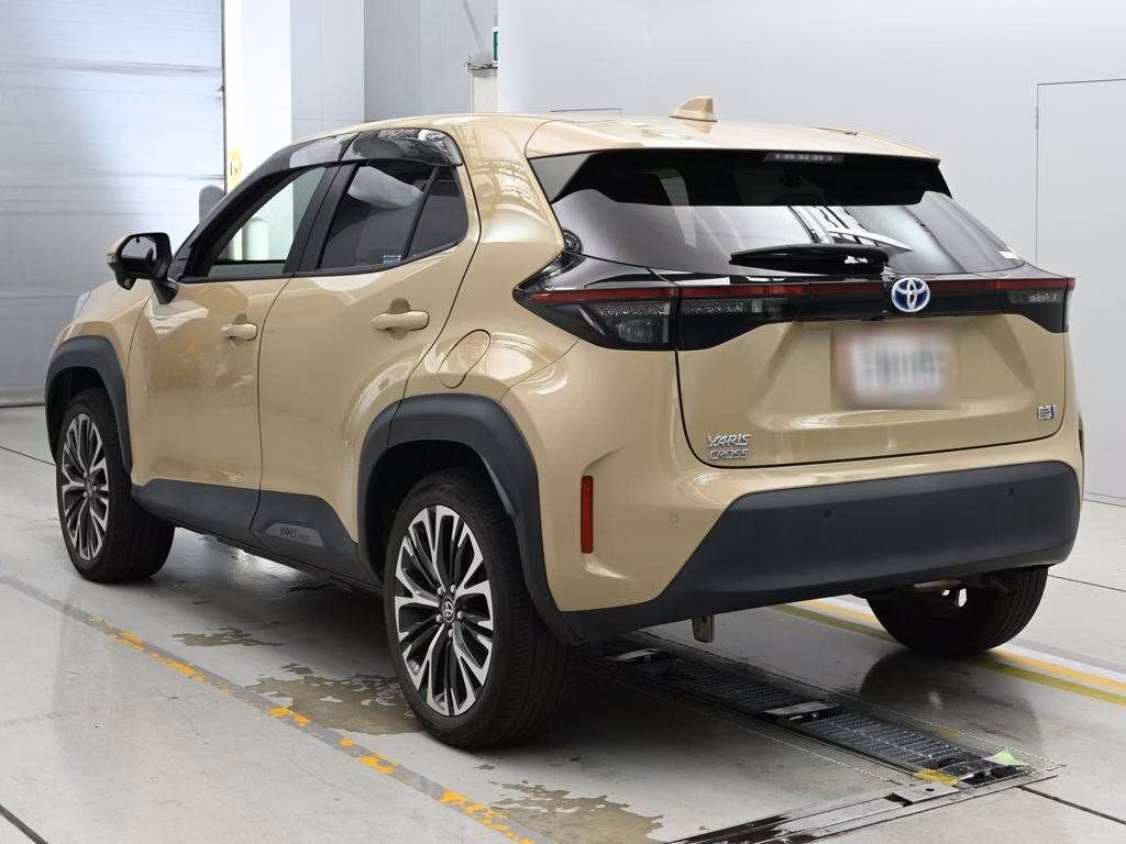 TOYOTA YARIS CROSS