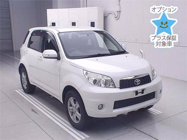 TOYOTA RUSH