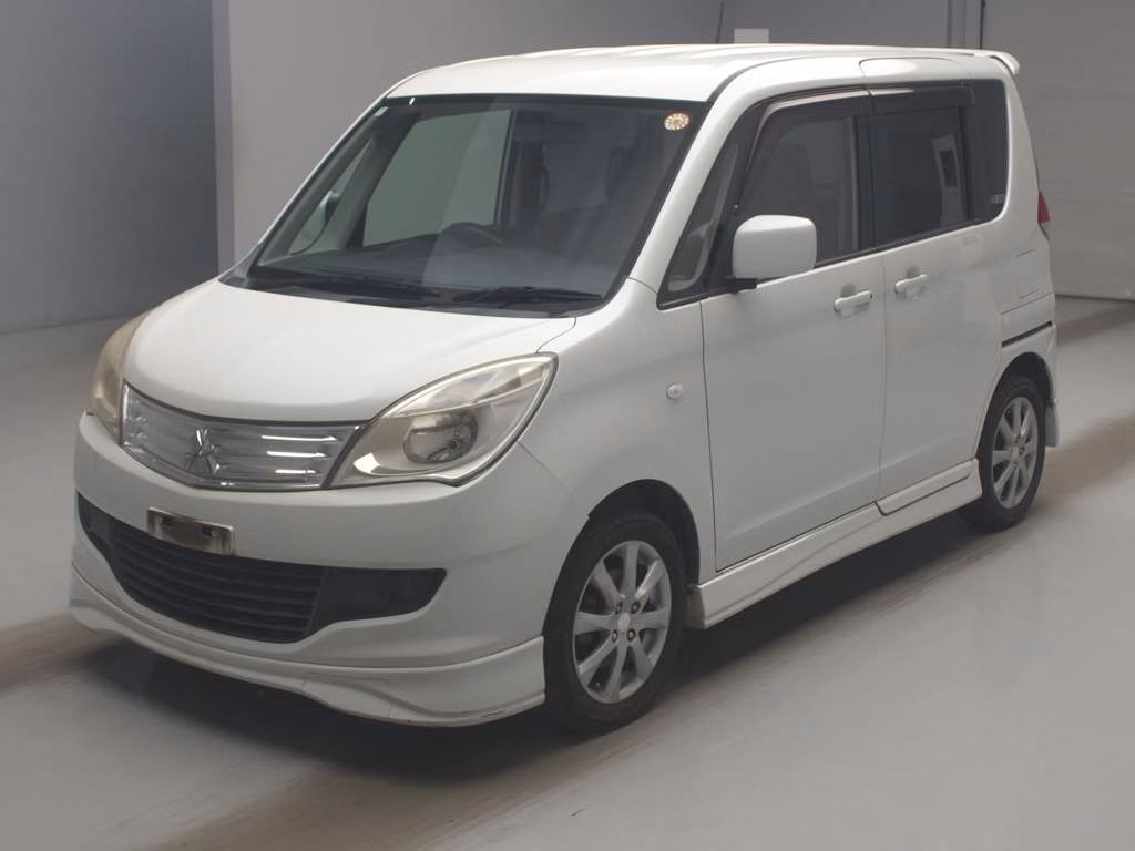 MITSUBISHI DELICA D:2