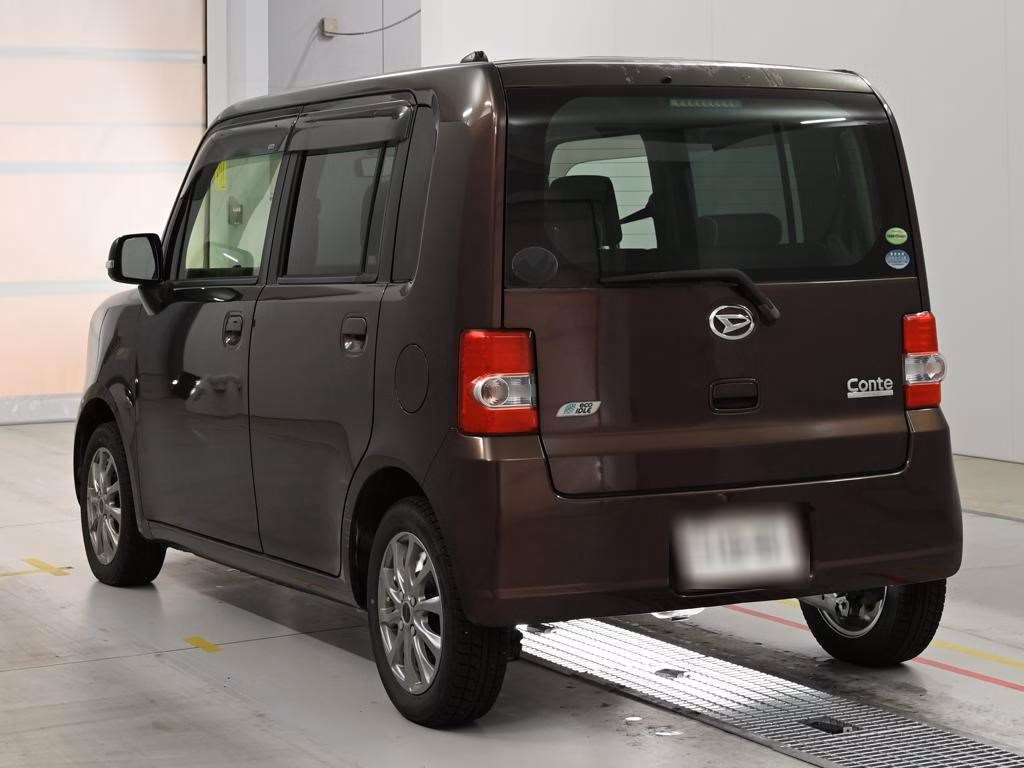 DAIHATSU MOVE CONTE