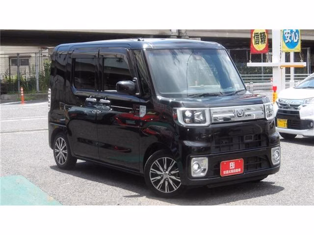 DAIHATSU WAKE