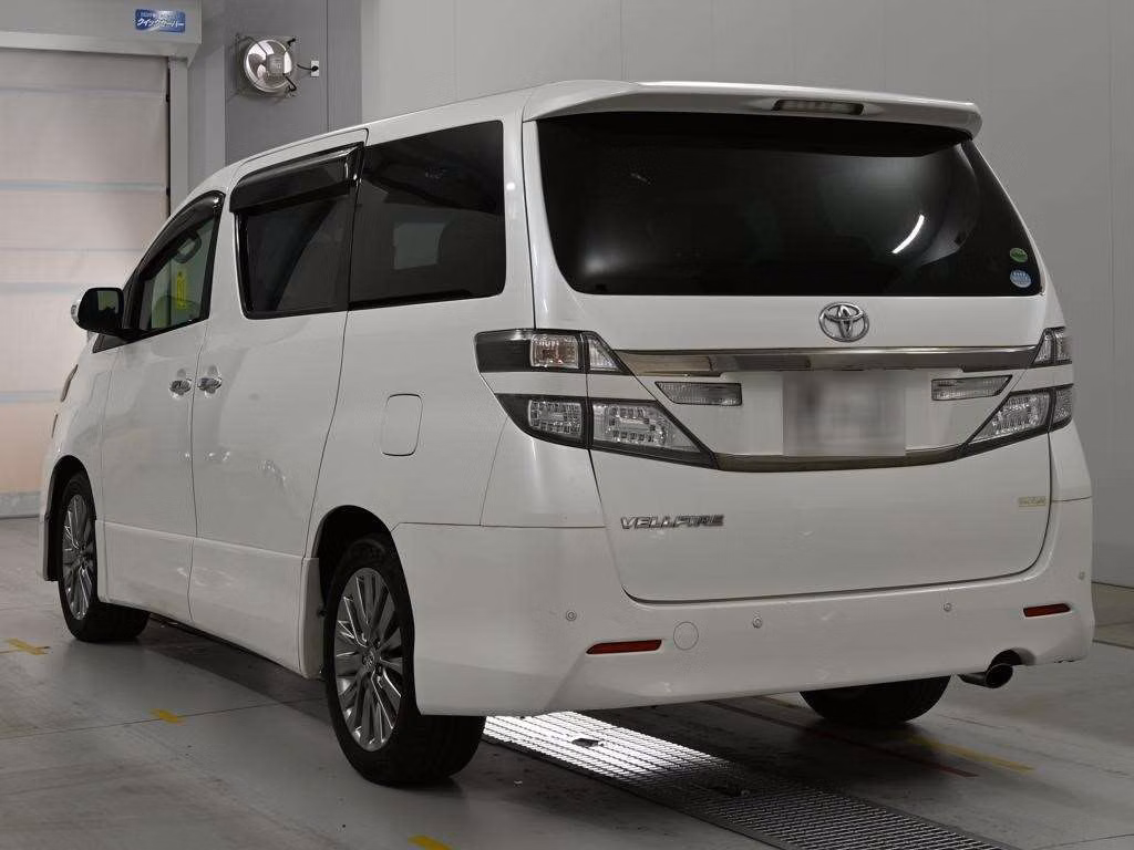 TOYOTA VELLFIRE