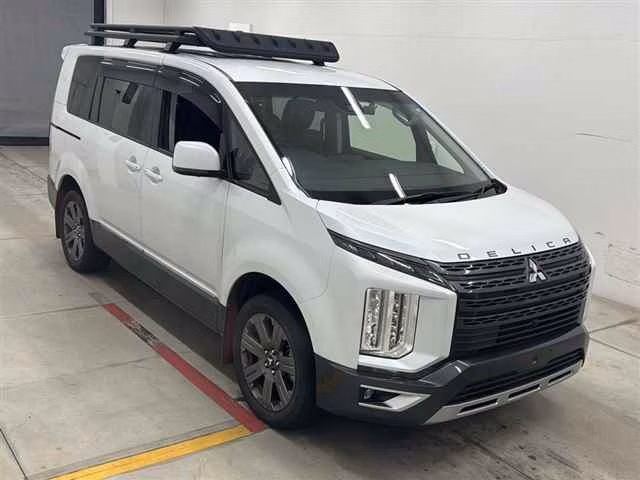 MITSUBISHI DELICA D:5
