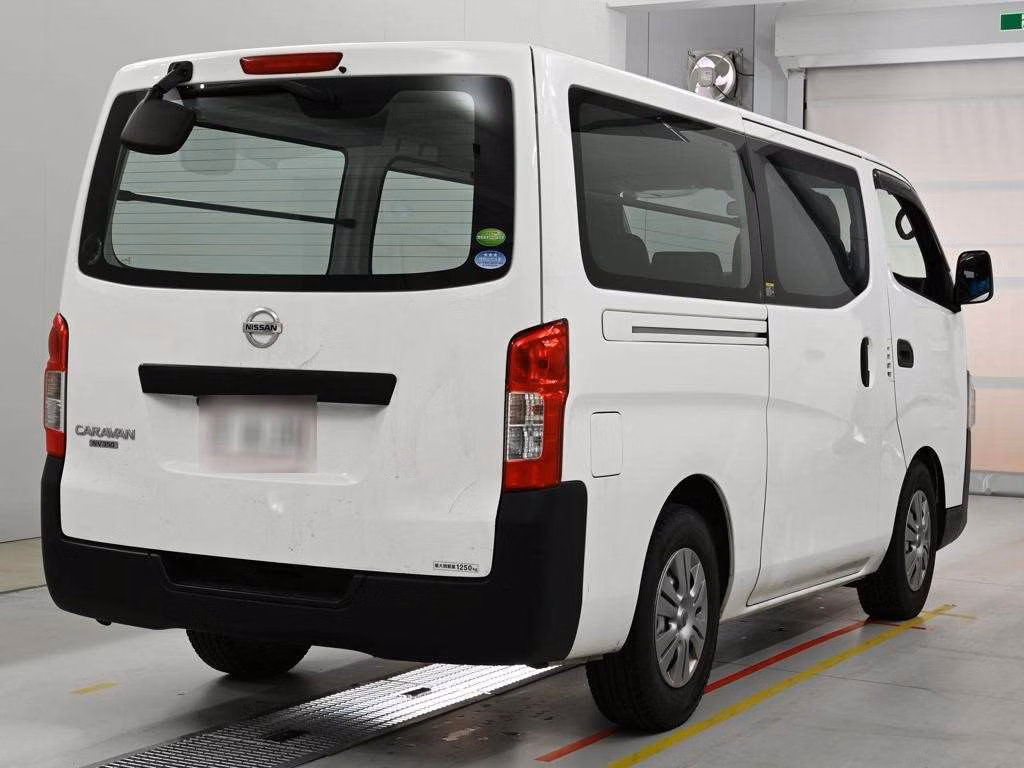 NISSAN NV350 CARAVAN