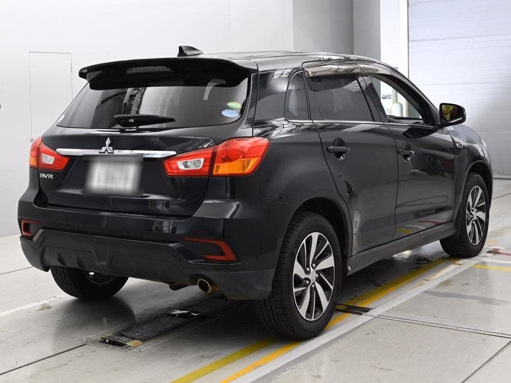 MITSUBISHI RVR