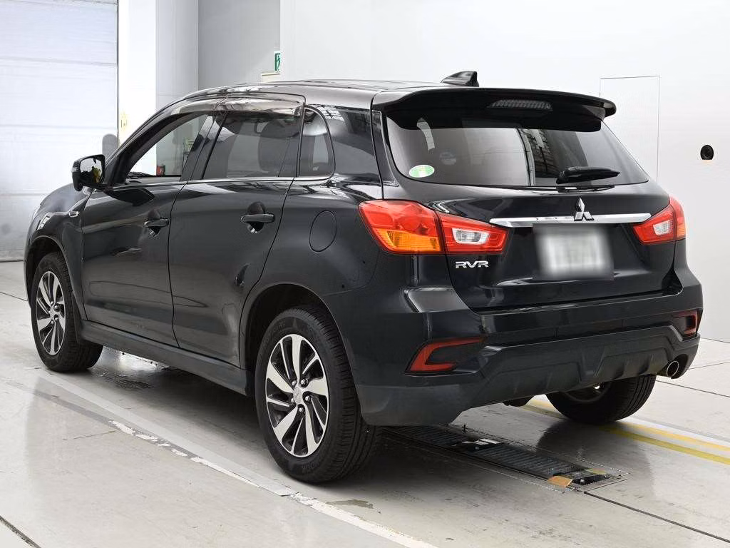 MITSUBISHI RVR