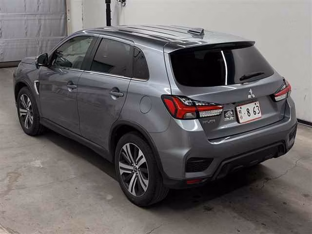 MITSUBISHI RVR