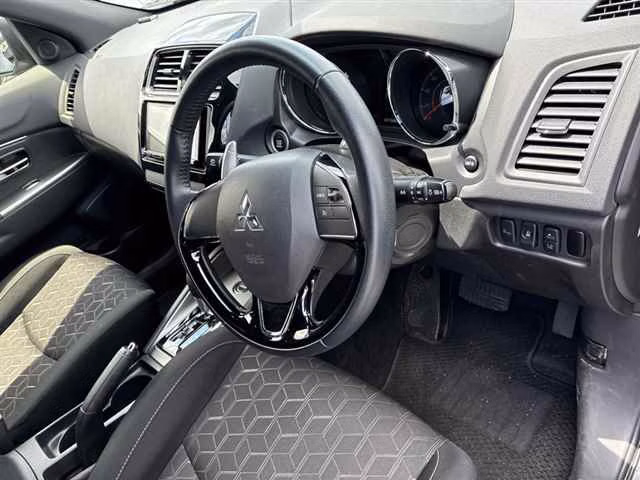 MITSUBISHI RVR