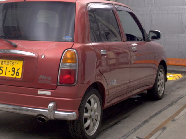 DAIHATSU MIRA GINO