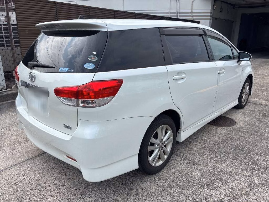 TOYOTA WISH
