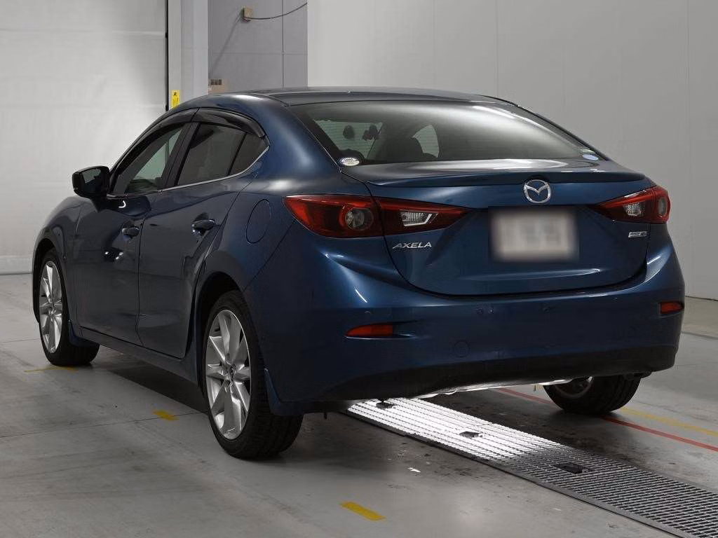 MAZDA AXELA