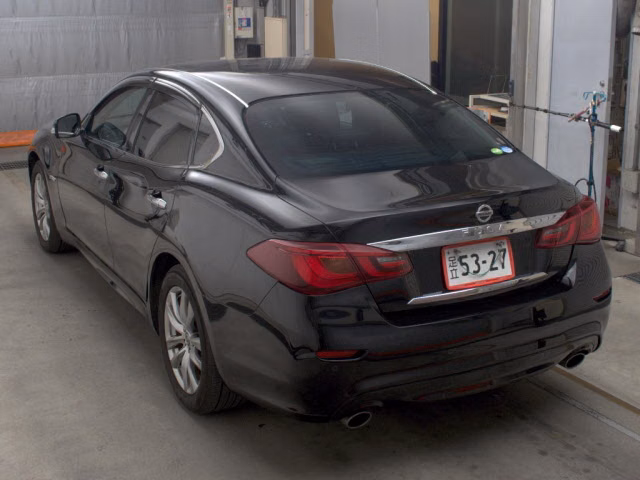 NISSAN FUGA