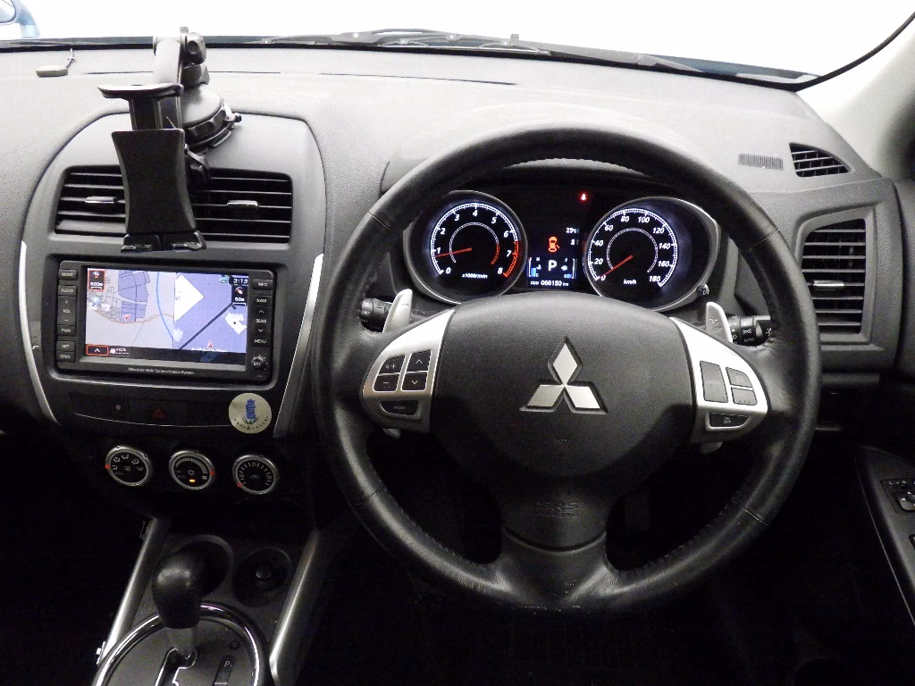 MITSUBISHI RVR