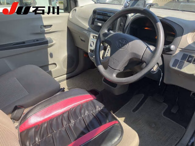 TOYOTA PIXIS EPOCH