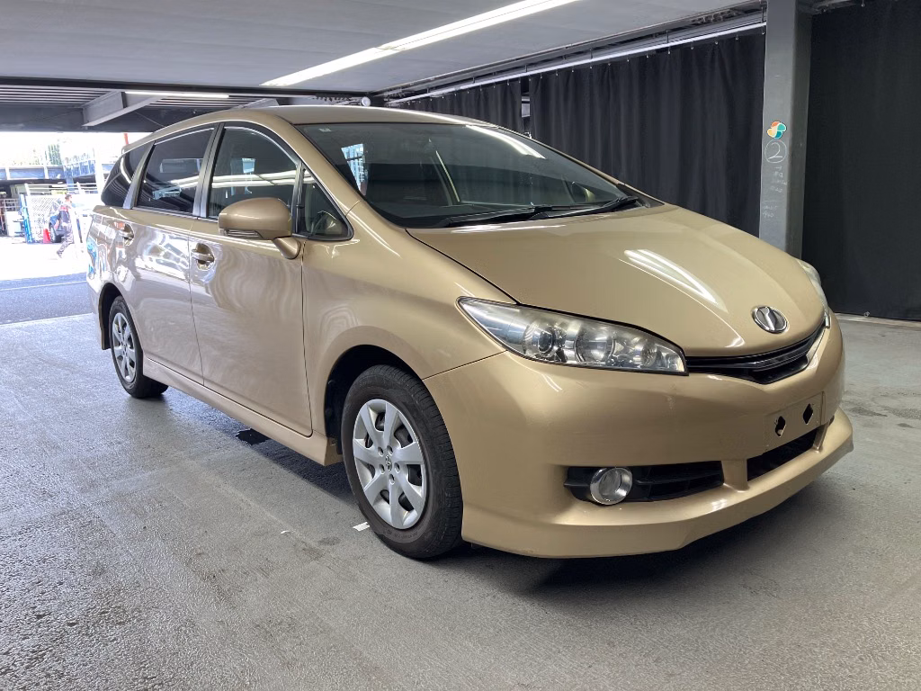 TOYOTA WISH