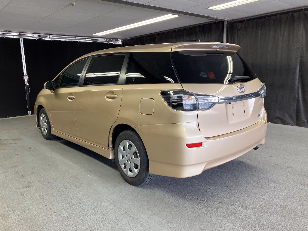 TOYOTA WISH