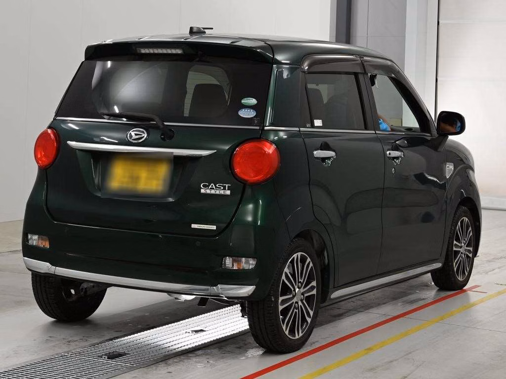 DAIHATSU CAST
