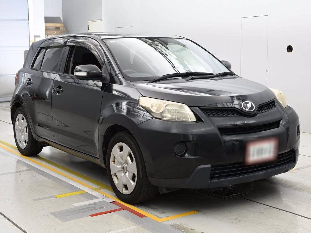 TOYOTA IST