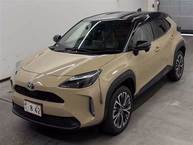 TOYOTA YARIS CROSS
