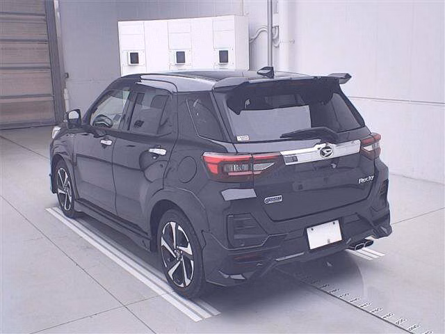 DAIHATSU ROCKY