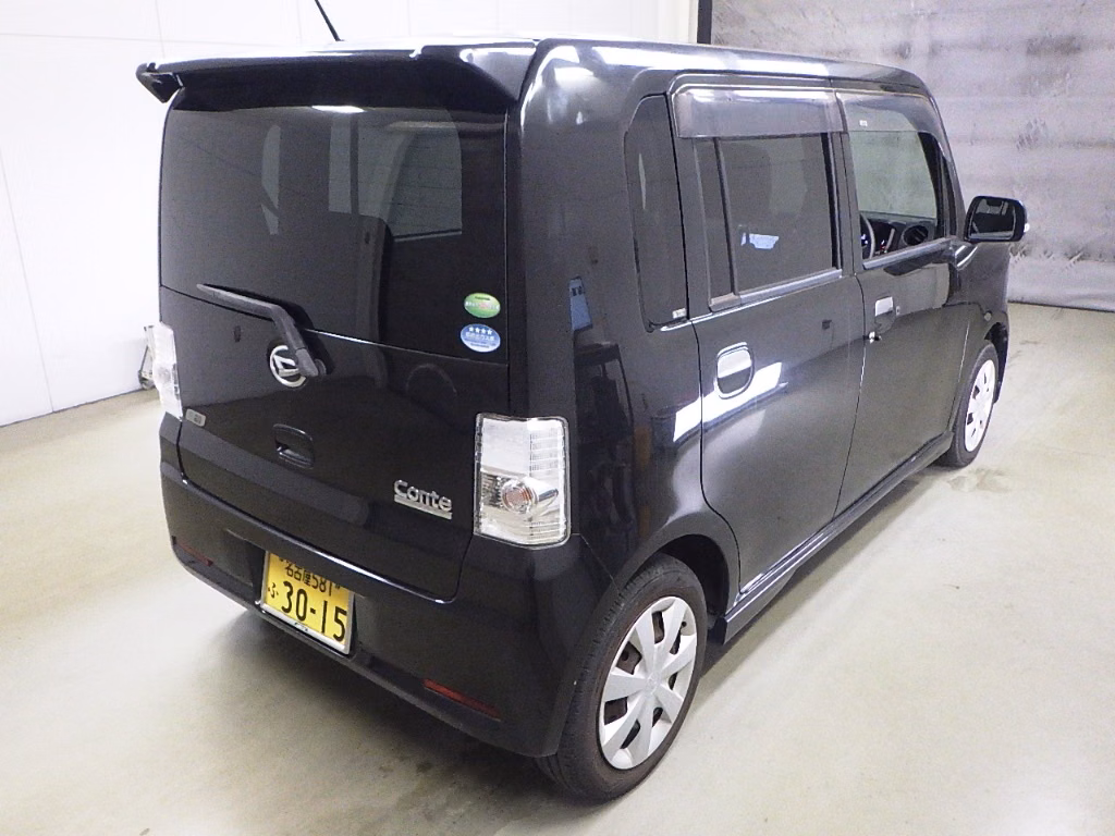 DAIHATSU MOVE CONTE
