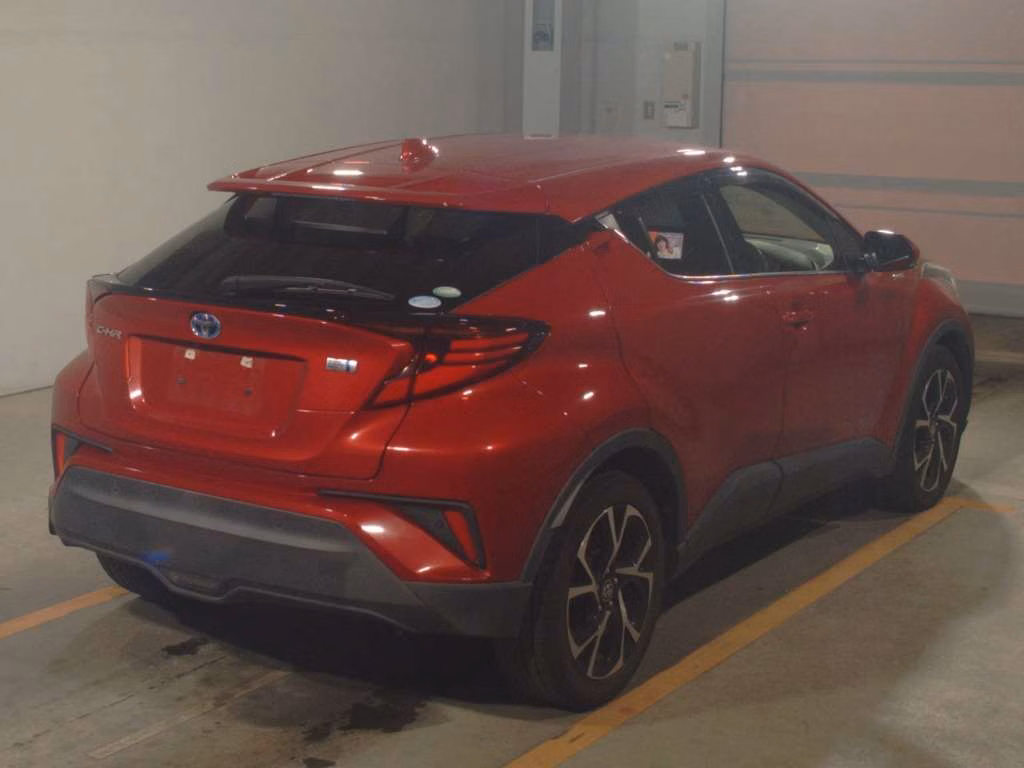 TOYOTA C-HR