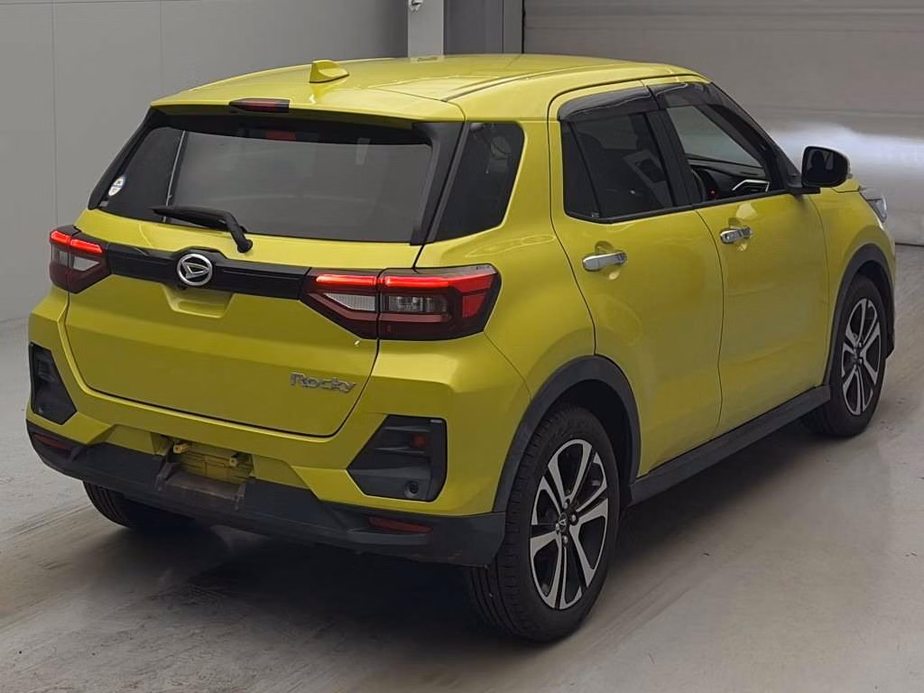 DAIHATSU ROCKY