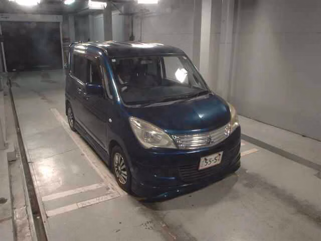 MITSUBISHI DELICA D:2