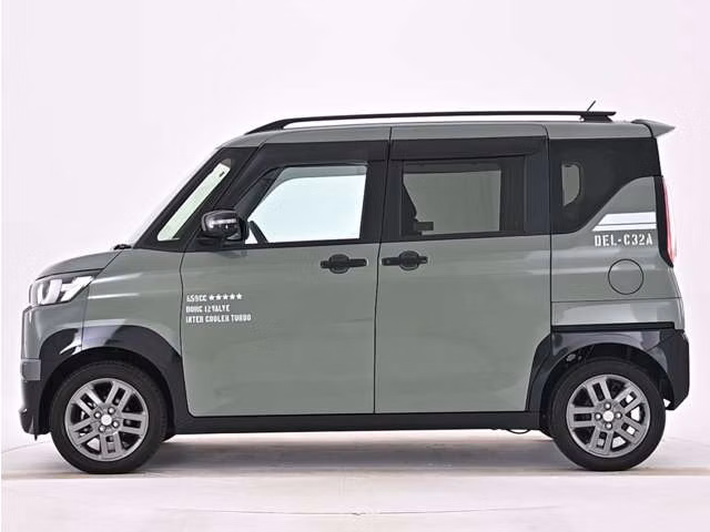 MITSUBISHI DELICA MINI