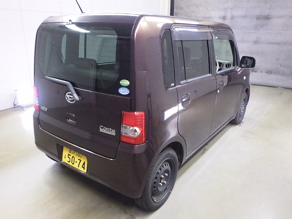 DAIHATSU MOVE CONTE