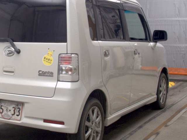 DAIHATSU MOVE CONTE
