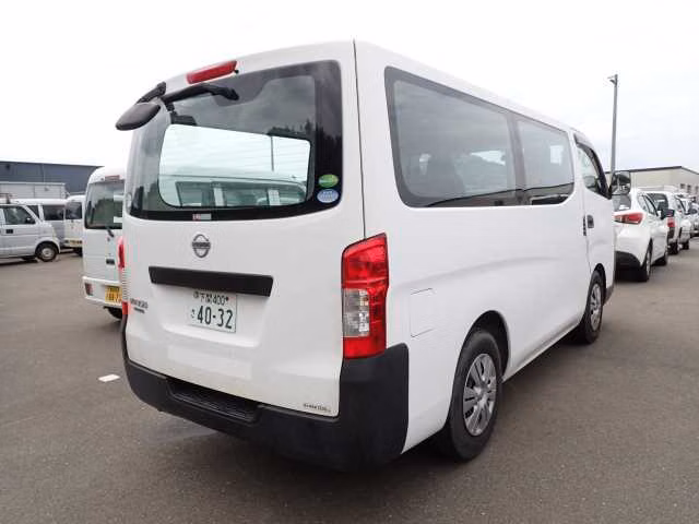 NISSAN NV350 CARAVAN