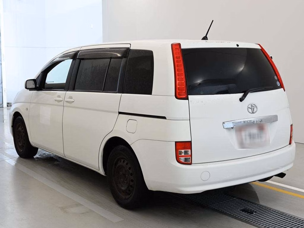 TOYOTA ISIS