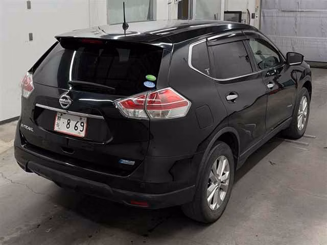 NISSAN X-TRAIL