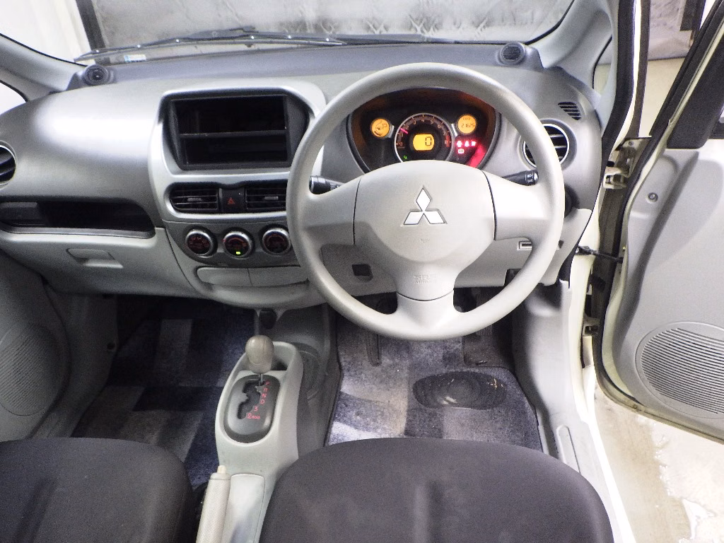MITSUBISHI I