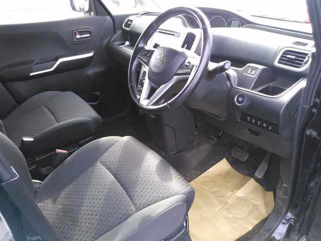 MITSUBISHI DELICA D:2