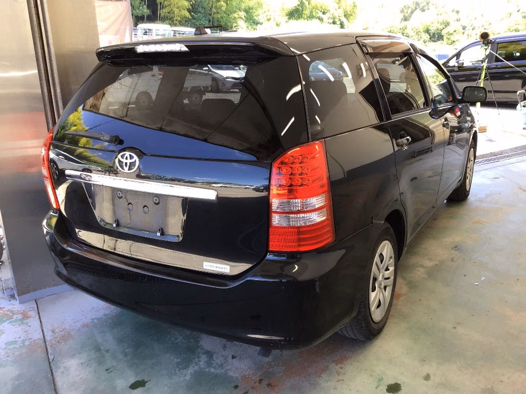 TOYOTA WISH
