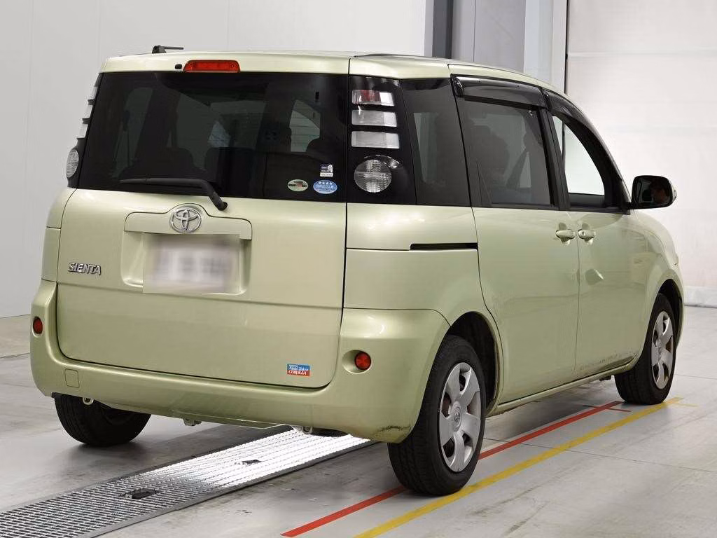 TOYOTA SIENTA