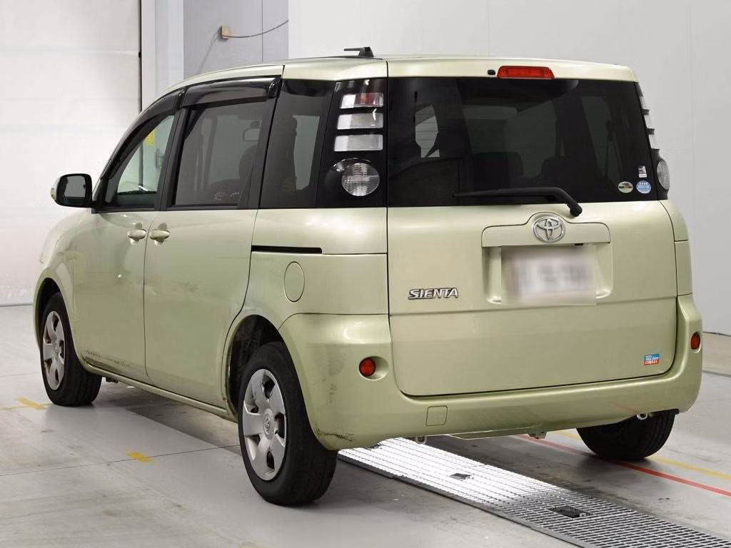 TOYOTA SIENTA