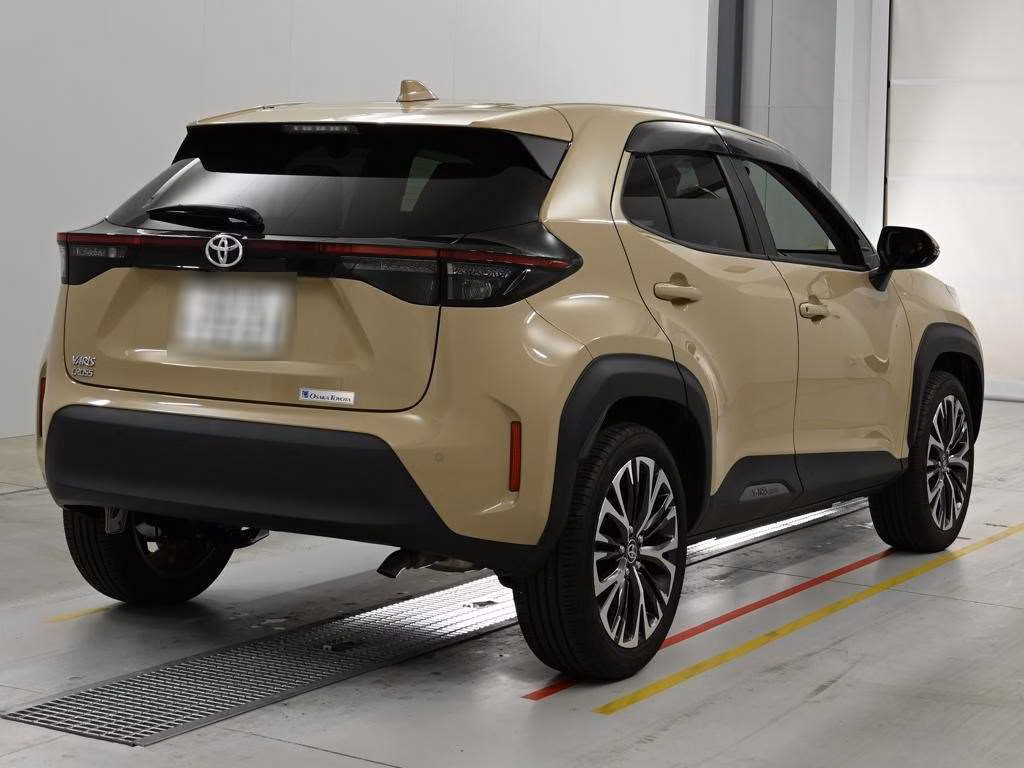 TOYOTA YARIS CROSS