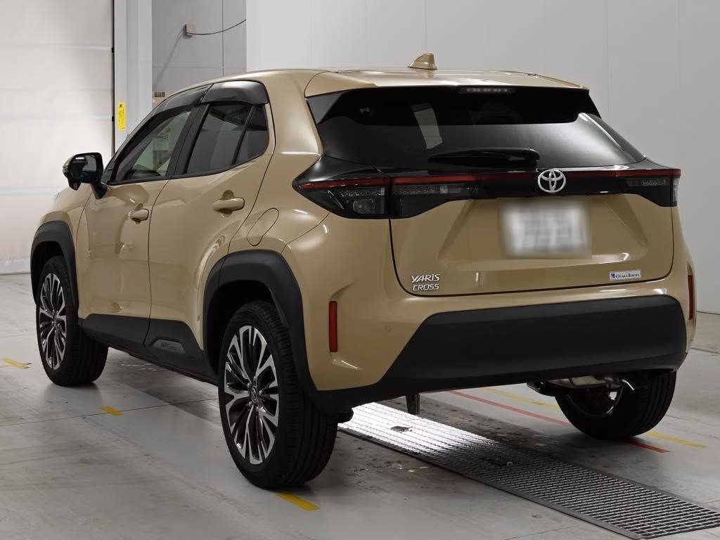 TOYOTA YARIS CROSS