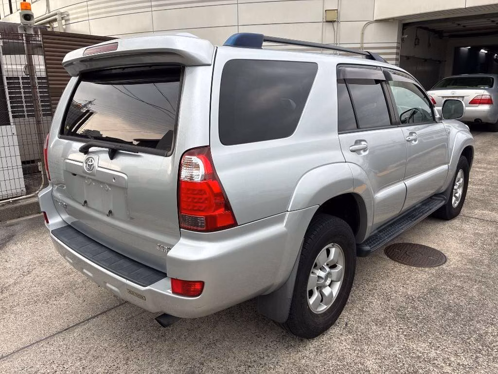 TOYOTA HILUX SURF