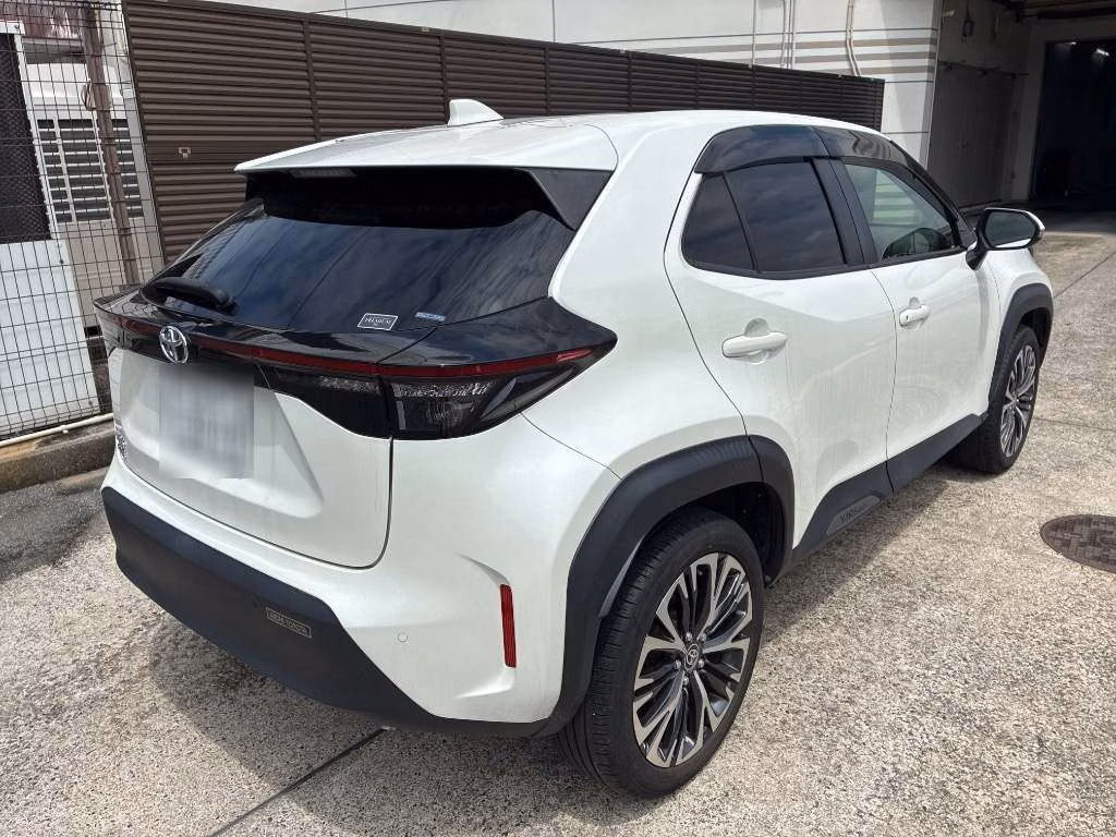 TOYOTA YARIS CROSS