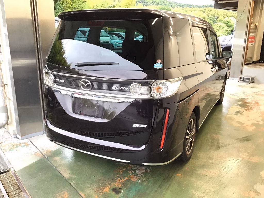 MAZDA BIANTE