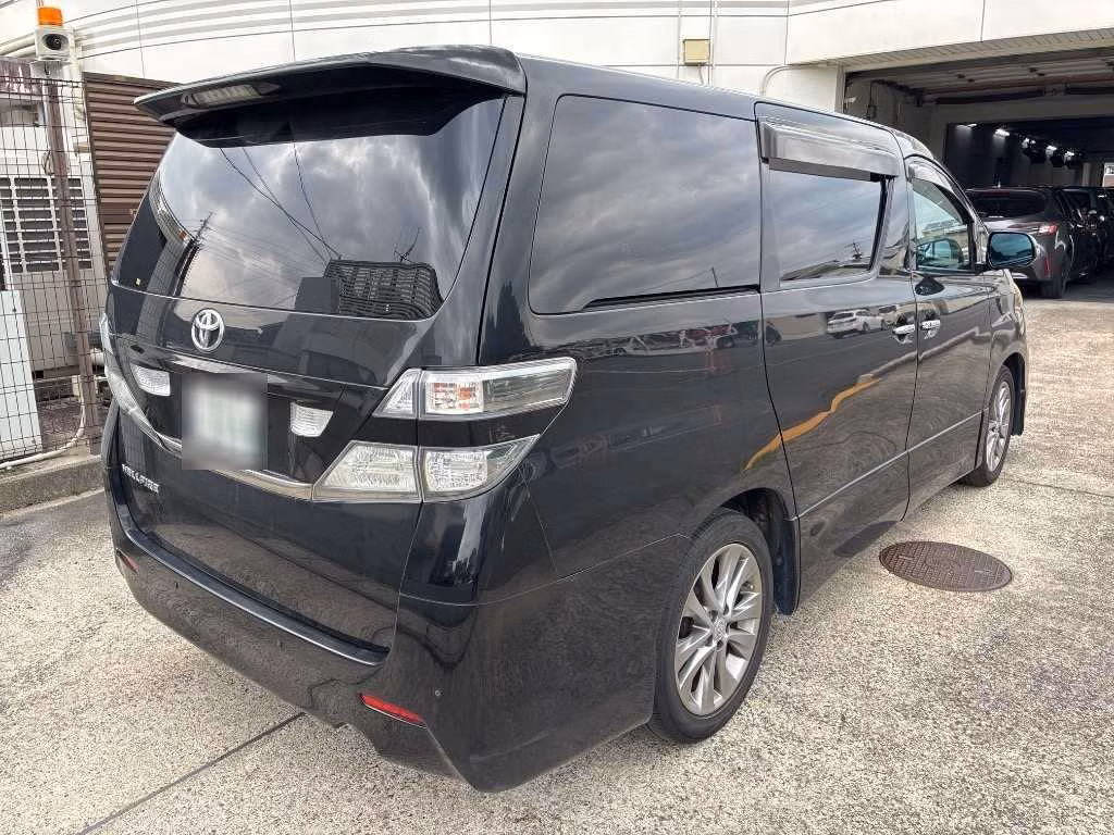 TOYOTA VELLFIRE